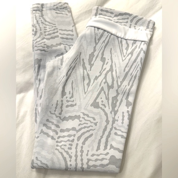 NWOT Devon Windsor Alex Legging - Picture 4 of 13